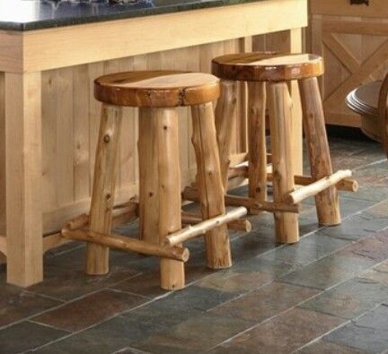 Bar stools Log Bar Stools, Rustic Furniture Design, Rustic Log Furniture, Painting Wooden Furniture, Cedar Log, White Furniture Living Room, Cabin Furniture, Kursi Bar, Western Furniture