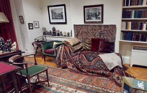 Freud Museum London - The Home of Sigmund Freud Freud Museum London, Freud Theory, Anna Freud, Studying Medicine, Hampstead London, Online Stories, Sigmund Freud, Visit London, Photo Library