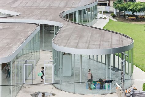 Onishi Town Hall, Onishi Japan – SANAA – Iwan Baan Gunma Japan, Kazuyo Sejima, Ryue Nishizawa, Lecture Hall, Round Building, Glass Pavilion, Pavilion Architecture, Pavilion Design, Lectures Hall