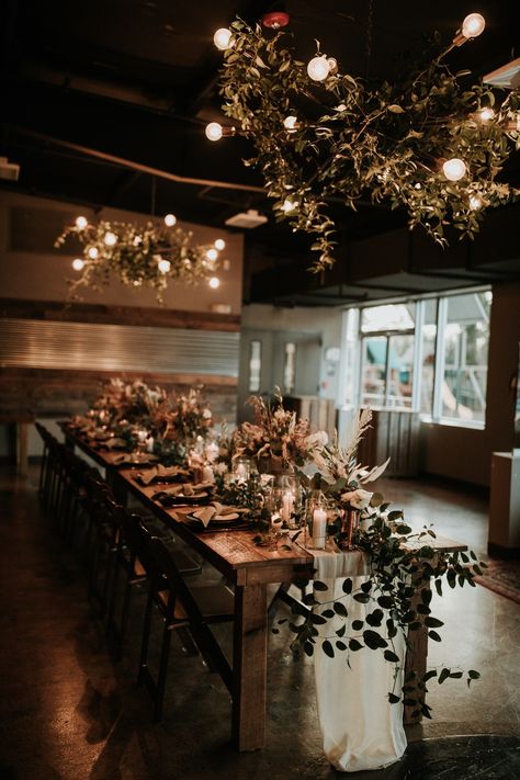 Micro Wedding Reception, Small Private Wedding, Small Wedding Decor, Moody Wedding Photography, Cozy Wedding, Indoor Wedding Receptions, Intimate Wedding Reception, Smallest Wedding Venue, Cabin Wedding