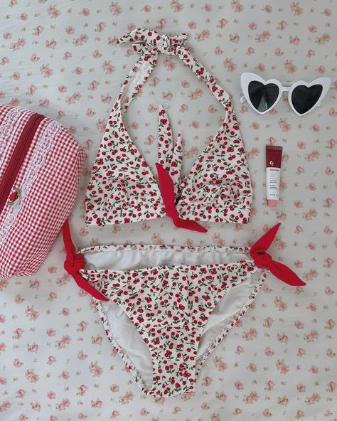 Vintage Americana Swimsuit, Kiss Clothes, Coquette Summer, Vintage Americana, Fan Girl, American Dream, Aesthetic Outfits, Summer Aesthetic, Bathing Suits