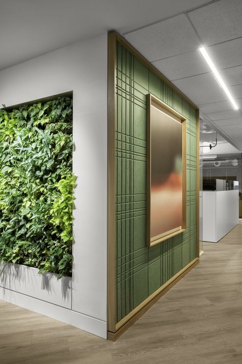 Colliers - Abel Design Group Commercial Office Wall Design Ideas, Corporate Office Lobby Design, Acoustic Design Interiors, Corporate Wall Art, Finance Office Interior Design, Bank Design Interior, Office Wall Panelling Design, Office Corridor Design, School Reception Design