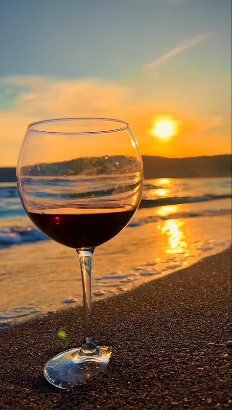 Wine And Sunset, Beach Background, Hair Reference, Through The Looking Glass, Sunset Pictures, Beach Sunset, Beautiful Pictures, Photography Inspiration, Wine Glass