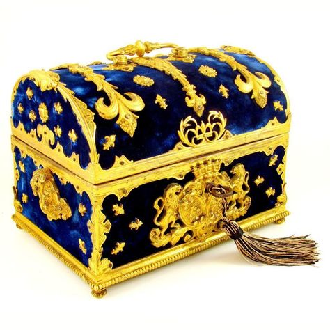 Professional Gift Ideas, Marriage Box, Antique Jewelry Box, Jewelry Casket, Creative Box, Musical Box, Baccarat Crystal, Professional Gifts, Antique Boxes