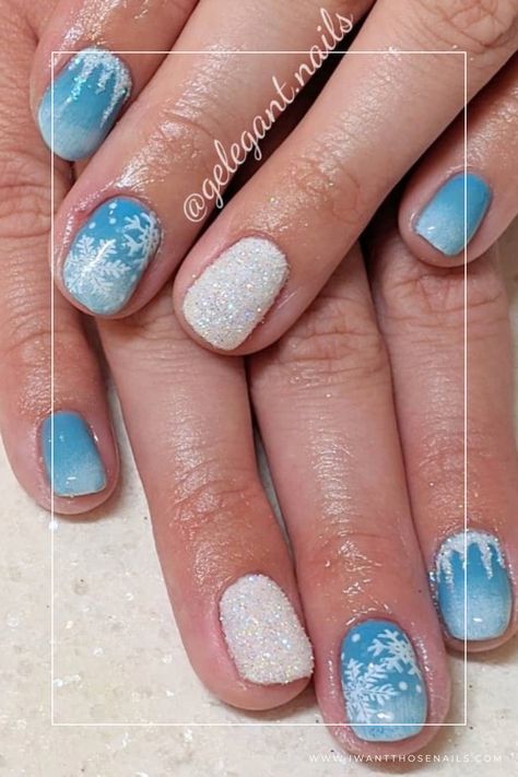 frozen nails aesthetic Ice Nails Ideas, Elsa Nails Frozen, Elegant Disney Nails, Frozen Inspired Nails, Frozen Nail Designs, Elsa Nails, Disney Frozen Nails, Frozen Nail Art, White Winter Nails