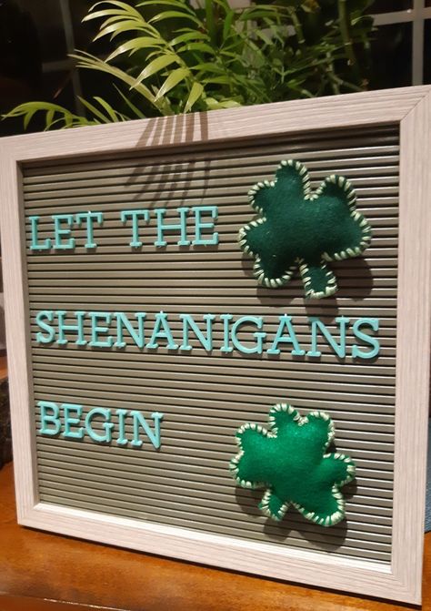 Irish Decorations Party, Irish Themed Bachelorette Party, Irish Themed Birthday Party, Irish 40th Birthday, St Pattys Party Decor, Dublin Hen Party, Ireland Themed Party, St Patricks Day Birthday Ideas, Irish Birthday Party