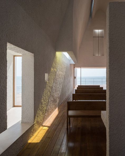 Vector Architects has built a concrete chapel on a Chinese beach, but raised it up above the sands so that seawater can wash underneath Concrete Column, Modern Church, Stucco Walls, Sacred Architecture, Sacred Spaces, Light Well, Concrete Structure, Natural Ventilation, Church Architecture