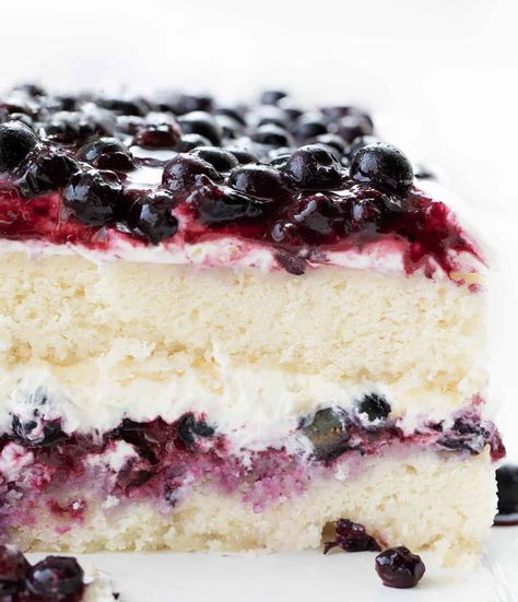 Blueberry Shortcake, Shortcake Cake, Cream Cheese Topping, Blueberry Topping, White Cake Recipe, I Am Baker, Blueberry Sauce, Blueberry Desserts, Butter Toffee