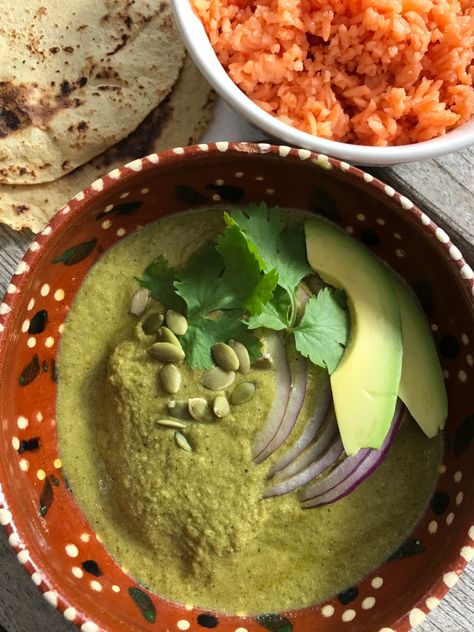 Vegan Mole Recipe, Vegan Mole, Mole Verde, Mole Recipe, Vegan Easter, Raw Pumpkin Seeds, Grilled Tofu, Green Chiles, Vegan Mexican