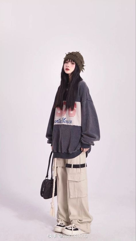 2000s Japanese Fashion, 일본 패션, Aesthetic Outfit Ideas, Tomboy Style Outfits, Tokyo Fashion, Japanese Street Fashion, Tomboy Fashion, Kpop Fashion Outfits, Really Cute Outfits