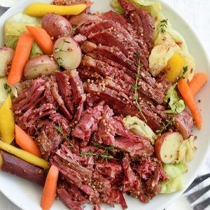 30+ Lucky St. Patrick's Day Recipes | foodiecrush.com Dutch Oven Corned Beef, Reuben Sandwich Recipe, Homemade Corned Beef, Slow Cooker Corned Beef, Beef Brisket Recipes, Corned Beef Recipes, Lamb Stew, Potatoes Carrots, Fav Food