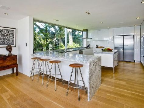 Spectacular beach house on Takapuna Beach Austin Real Estate, Beachfront House, White Subway Tiles, Austin Homes, Patio Interior, Beach House Design, White Cloud, Living Room Flooring, Spacious Living Room