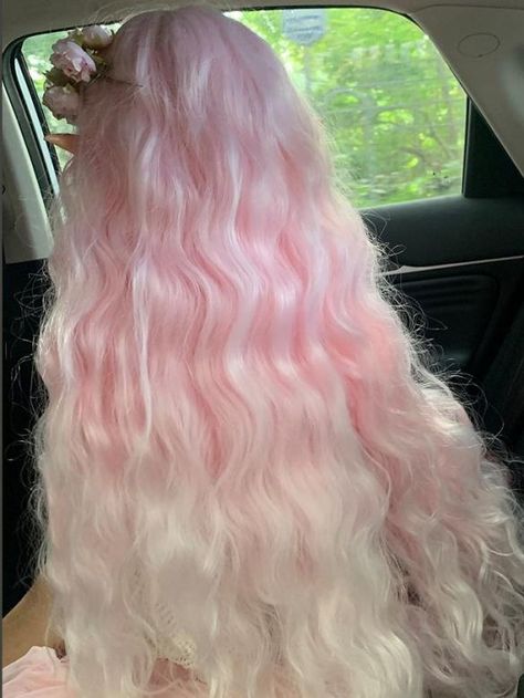 Realistic Wigs, Hair Lengthening, Golden Fashion, Cotton Candy Hair, Candy Hair, Pastel Pink Hair, Dyed Hair Inspiration, Pretty Hair Color, Silk Hair