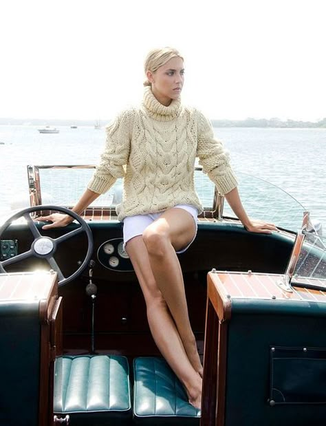 Love that fisherman sweater. Fisherman Knit Sweater, New England Style, Fisherman Sweater, Estilo Preppy, Woman Style, Nautical Fashion, 가을 패션, North Star, Coastal Style