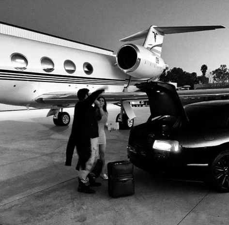 Jet Privé, Super Rich Kids, Aesthetic Lifestyle, Luxury Aesthetic, Future Lifestyle, Rich Kids, Rich Life, Sporty And Rich, Dream Lifestyle