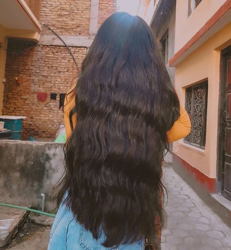 Lazana Maharzn on Instagram: "It's okay to be a little obsessed with your hair 😉💖 #hairgrowth #longhairjourney #longhaircommunity #longhairnepal" Watercolour Hair, Long Hair Community, Long Shiny Hair, Long Indian Hair, Really Long Hair, Medium Long Hair, Hair Women, Dope Hairstyles, Super Long Hair