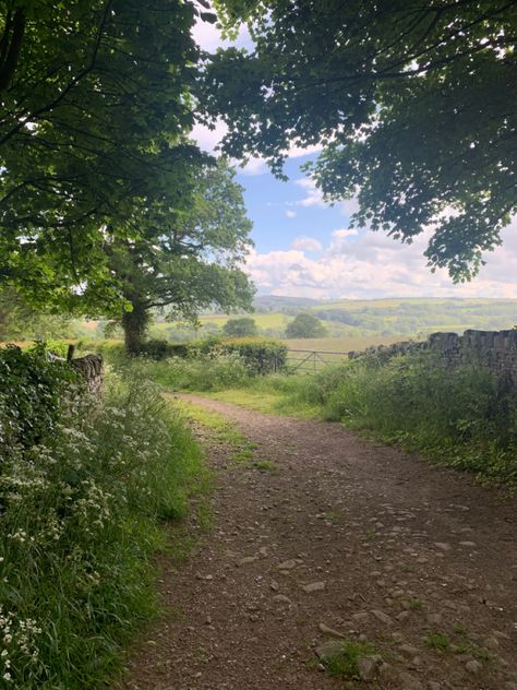 The Peak District, Peak District Aesthetic, Peak District England, District 12, Solo Camping, Uk Summer, Farm Lifestyle, Countryside House, Peak District