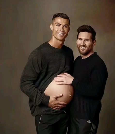 Johny Sin Picture, Ronaldo And Messi Together, Ronaldo Sigma, Messi Y Cr7, Funny Ronaldo, Funny Messi, Ronaldo Funny, Messi Funny, Pregnant Man