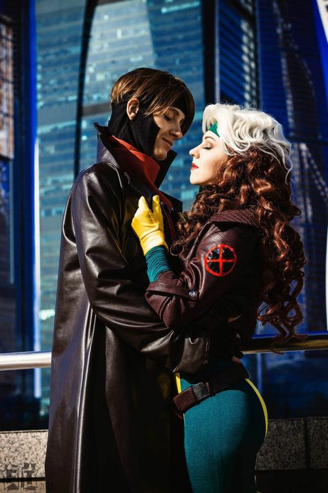 Rogue And Gambit Cosplay, Rogue And Gambit Costume, Rogue X Men Costume, Rogue Xmen Costume, Magneto Costume, 2024 Costumes, Rouge Xmen, Gambit Cosplay, Rogue Costume