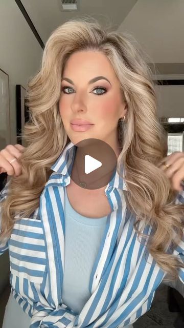 Stephanie Leigh Schlund on Instagram: "🌟 Want salon-worthy hair without the salon price tag? 💇‍♀️✨   Dive into my step-by-step tutorial for achieving the perfect blowout at home! 🏠💨 From prepping to styling, I’ve got you covered with all the tips and tricks you need to know. 💁‍♀️  Comment LINK below and I’ll send you the collage of products! 💬🔗   #DIYHair #SalonBlowout #HairTutorial #AtHomeBeauty #HairCareTips #BeautyInfluencer #HairGoals #LTKbeauty #grwmreel #barbiehair #grwmhairedition #glamhair #bighairgoals #bighair #grwm" Blowout Hair Natural Styles Long, Curling Hair With Curling Iron Tutorial, Large Bouncy Curls, Volumptious Hair Curls, How To Do Big Waves In Hair, Voluminous Curled Hair, How To Curl Extensions Tutorials, Big Volume Blowout, Big Curls For Long Hair Tutorial