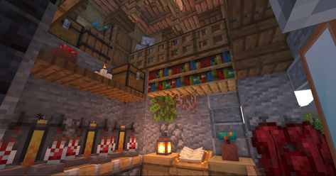 Brewing Minecraft Room, Mc Brewing Room, Potion Station Minecraft, Potion Minecraft Room, Potion Room Minecraft Design, Minecraft Potion Room Design, Minecraft Barrel Storage, Minecraft Alchemy Lab, Minecraft Extra Room Ideas