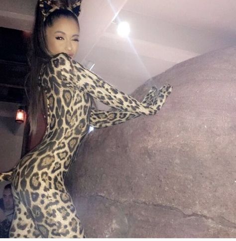 Cheetah Halloween Costume, Cheetah Costume, Ariana Grande Mac, Leopard Halloween, Leopard Costume, Ariana Grande Outfits, Ariana Grande Fans, Ariana Grande Style, Ariana Grande Wallpaper