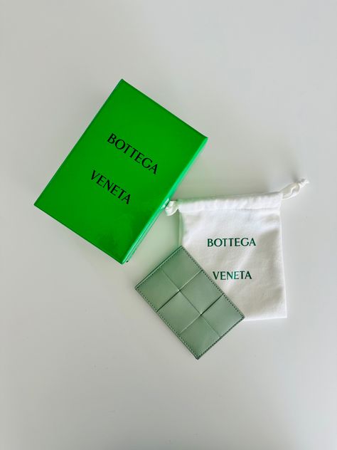 #bottegaveneta #packaging Bottega Packaging, Bottega Veneta Packaging, Brand Consultant, Paper Carrier Bags, Brand Moodboard, Packaging Idea, Box Package, Carrier Bag, Bag Packaging