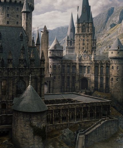 Ilvermorny Wizarding School Harry Potter Pottermore | J.K. Rowling has revealed not only the name and location of the North American wizarding school but also the Brazilian, Japanese, and African schools. #refinery29 http://www.refinery29.com/2016/01/102249/this-is-where-the-american-harry-potter-would-go-to-school American Wizarding School, Anime Sasuke, Potter Wallpaper, Harry Potter Wall, Ravenclaw Aesthetic, Potter Quotes, Theme Harry Potter, Goblin King, Hogwarts Castle