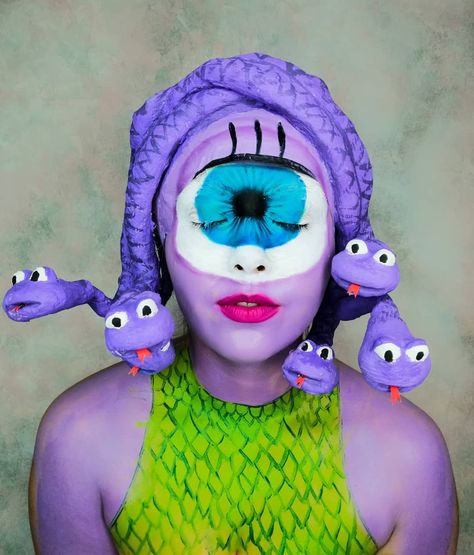 Celia Monsters Inc Makeup, Monsters Inc Cosplay, Monsters Inc Makeup, Bu Monsters Inc, Boo Monsters Inc, Monsters Inc Halloween, Monster Company, Disney Character Makeup, Family Themed Halloween Costumes