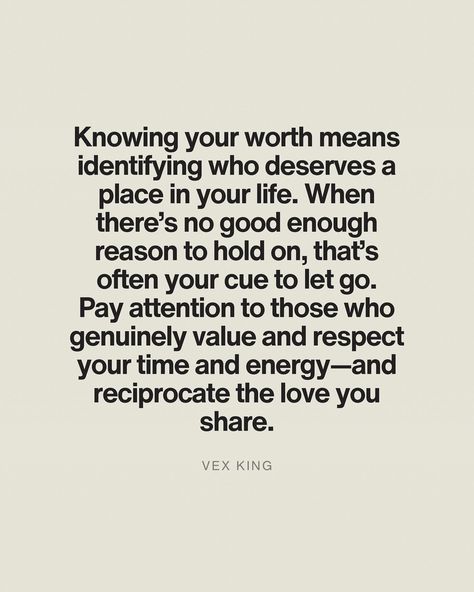 One day, you will realize that your worth is not defined by the number of people around you but by the depth and authenticity of the connections you cultivate. True worth isn’t about holding on to relationships that deplete your spirit but rather about treasuring the ones that nourish and uplift you. It’s not about continuously proving yourself to others but about being at peace with who you are—grounded, secure, and quietly confident in your own skin.⁣ ⁣ Knowing your worth also means recogni... People Know Your Worth, Know My Worth Quotes, Realize Your Worth, Being At Peace, Know Your Worth, Worth Quotes, Respect Yourself, Best Background Images, At Peace