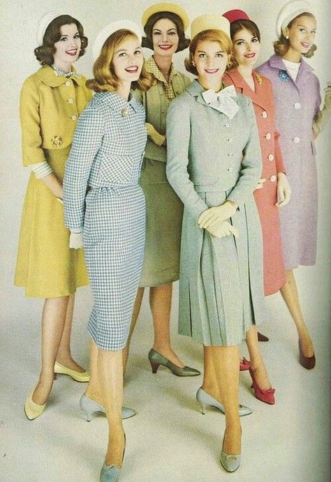 This Color Test Will Determine Which Decade Best Fits Your Style! | Playbuzz 1960 Fashion, Mad Men Fashion, Fashion 1960s, 20th Century Fashion, Sixties Fashion, 60 Fashion, 1960s Fashion, Moda Vintage, 60s Fashion