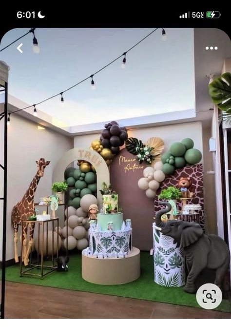 Jungle Birthday Theme Decorations, Jungle Theme Bday Decoration, Dianasore Birthday Theme, Animal Party Theme Decoration, Jungle Birthday Decor, Safari Themed Birthday Party Boys, Jungle Safari Theme Birthday Party, Birthday Jungle Theme Decoration, Baby Shower Safari Theme Boy