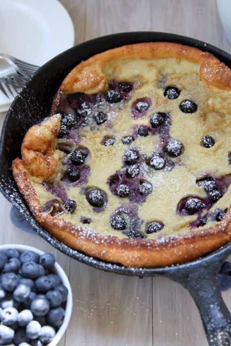 Dutch Pancake Recipe, Blueberry Dutch Baby, Dutch Baby Pancakes, Skillet Desserts, Baby Recipe, Dutch Baby Recipe, Dutch Baby Pancake, Cast Iron Recipes, What's For Breakfast