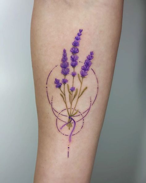 Lavender Tattoo Meaning And 26 Mesmerizing Ideas To Bloom Your Inspiration Black Rose Tattoo Meaning, Lavender Tattoos, Olive Branch Tattoo, Horse Shoe Tattoo, Tattoo Appointment, Lavender Tattoo, Zodiac Tattoo, Tiny Bow, Modern Tattoos