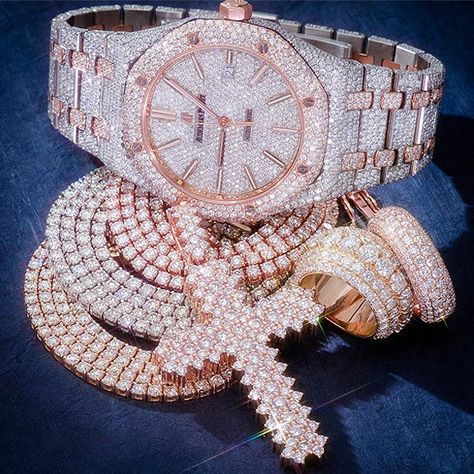 Shop online with the world renowned Icebox Diamonds & Watches based in Atlanta, GA.  All jewelry designed and manufactured for Icebox to the highest quality standards.  All items are made of gold & diamonds starting from $500 on up. Watch Snapchat Story, Watch Snapchat, Icebox Diamonds, Bracelets Tennis, Crystal Bridal Tiaras, Leonel Messi, Pretty Jewelry Necklaces, Expensive Jewelry Luxury, Snapchat Story