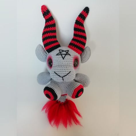 Baphomet plush with pentagram will be the perfect unusual toy or horror gift. This is a finished item handmade by myself with cotton and acrylic yarn in a variety colors, safety eyes  and filled with hollofiber. Available in a choice of colors! Size baphomet: 22 cm (8,66 inch) Processing time : 3-5 business days Estimated delivery time is 15 to 30 business days depending on your country or region Color may vary due to lighting and monitor settings. Please visit my store and you will more other baphomets there  https://www.inspireuplift.com/ecotoysforyou Baphomet Plush, Creepy Stuffed Animals, Black Phillip, Black Goat, Horror Gifts, Diy Gifts For Him, Sewing Stuffed Animals, Witchy Decor, Fun Crochet Projects