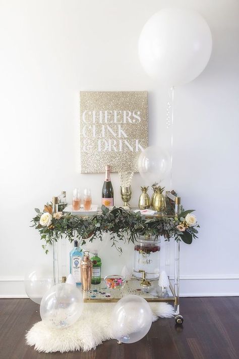 festive bar cart ideas for New Year's Eve party | Photography: Sammie Jean Diy Food Cart, Diy Bar Cart, Gold Bar Cart, Outside Bars, Tea Cart, Bar Cart Styling, Mini Bars, Bar Cart Decor, Diy Bar