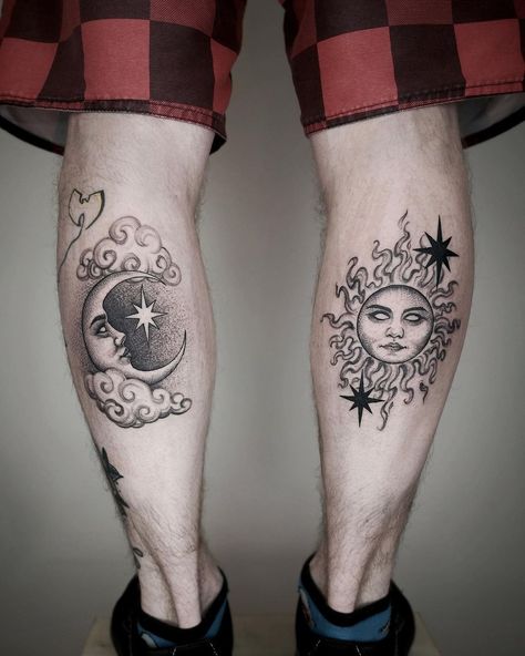 Moon Tattoo Men, Wolf And Moon Tattoo, Sun And Moon Tattoos, Tattoos Masculinas, Half Moon Tattoo, Luna Tattoo, Moon Sun Tattoo, About Moon, Moon Tattoos