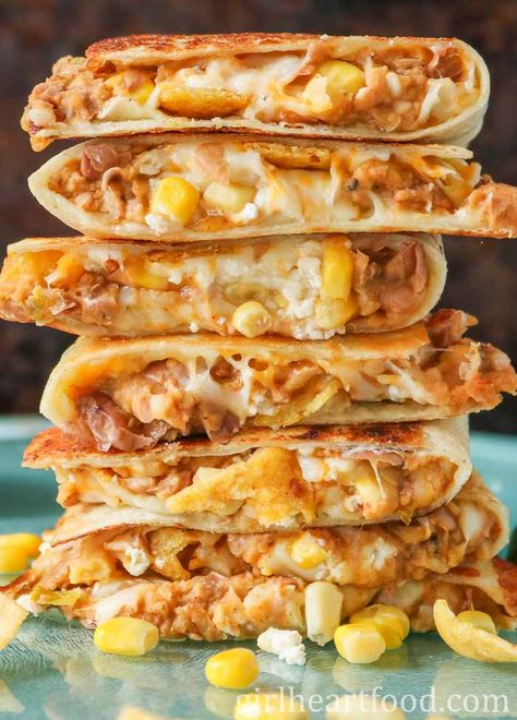 Vegetarian Quesadillas Recipes, Quesadilla Recipes Easy, Refried Bean, Vegetarian Quesadilla, Homemade Refried Beans, Refried Beans Recipe, Fried Beans, Cheese Corn, Quesadilla Recipe