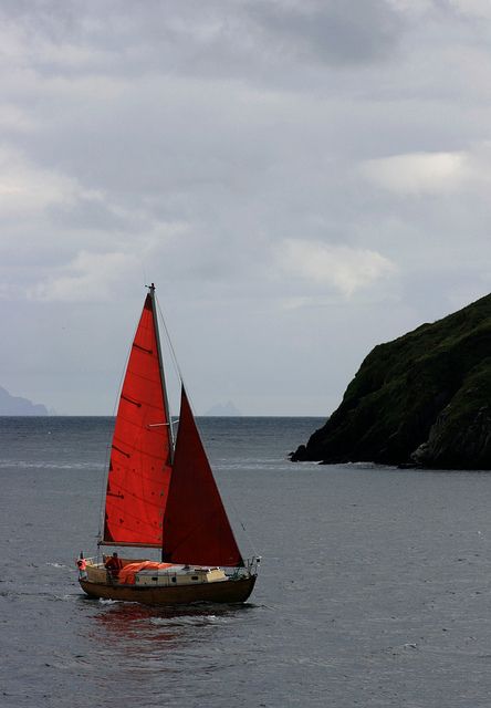 red sails Float Your Boat, Sailing Vessel, Yacht Boat, Sailing Yacht, Tall Ships, Set Sail, Wooden Boats, Water Crafts, Boating