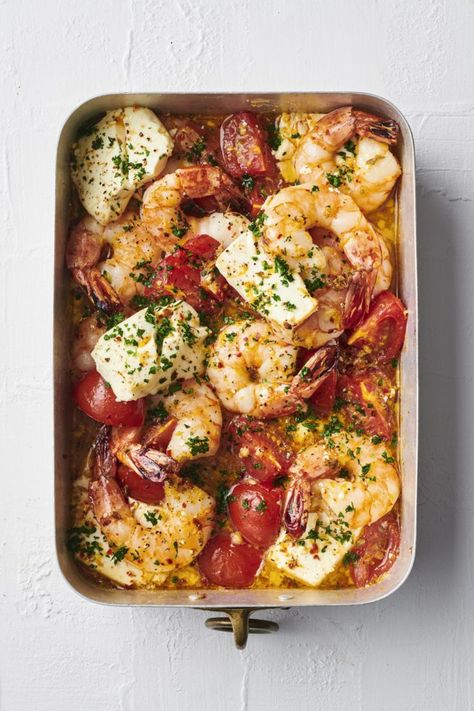 Looking for easy dinner recipes? This prawn dish is a quick and easy dinner recipe you can enjoy every night of the week! Find this and more shrimp dinner recipes at dish.co.nz Baked Prawns, Prawn Dishes, Plats Healthy, For Two, For One, Healthy Italian, Prawn Recipes, One Pot Dinners, Recipes For