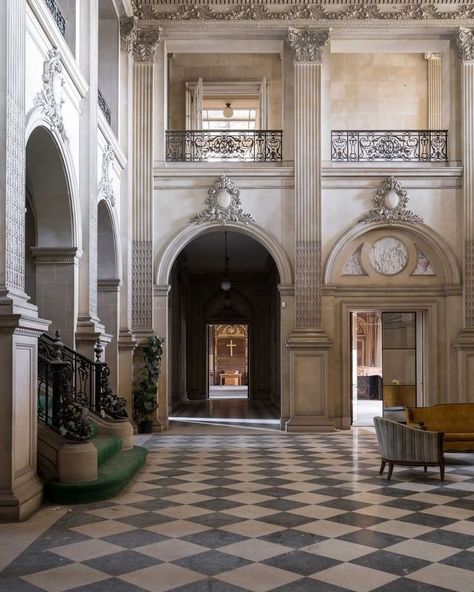 1920s Mansion Interior, Gilded Age Bedroom, Guilded Age Mansions, Gilded Age Architecture, Gilded Age Interior Design, Watchmaker Aesthetic, Vintage Mansion Interior, Royal Aestethic, Gilded Age House