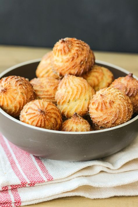 Cornmeal Choux Pastry (aka Broa de Fuba) - Kitchenlicious Brazil Desserts, Flat Bread Recipe Ideas, French Bread Ideas, Bread Recipe Ideas, Flat Bread Recipe, Bread Ideas, Choux Pastry, Recipes Sweet, Flat Bread