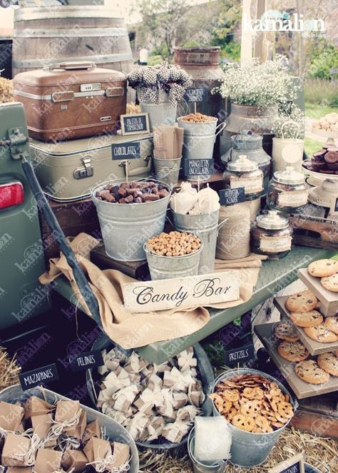 Rustic Candy Table, Chocolate Dessert Bar, Wedding Candy Bar, Dulce Candy, Candy Bar Wedding, Deco Champetre, Metal Tub, Candy Station, Boda Wedding