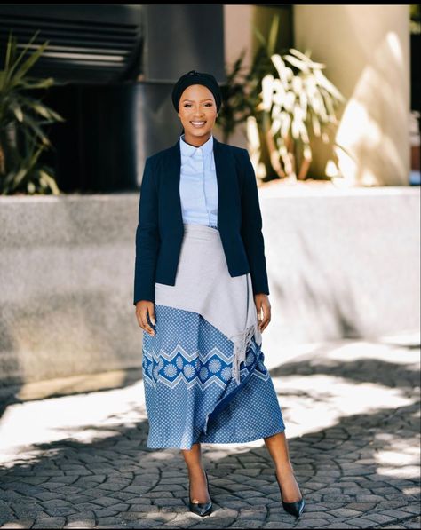 Xhosa Wife Attire, Modern Makoti Outfits, Makoti Attire Xhosa, Xhosa Makoti Outfits, Shweshwe Dresses South Africa, Makoti Outfits, Makoti Attire, Xhosa Attire, African Couture