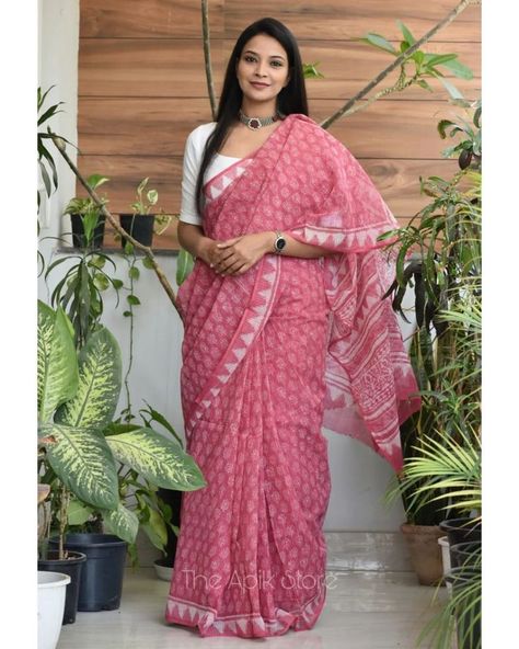 Formal Saree Office Classy, Formal Suits For Women, Suits For Women Indian, Formal Saree, Classy Blouses, Cotton Saree Blouse Designs, Bridal Sarees South Indian, Simple Saree Designs, Casual Work Outfits Women