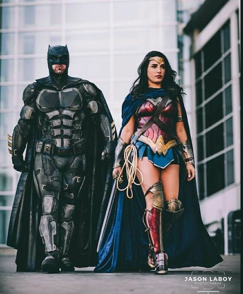 Wonder Woman And Batman Costume, Batman And Wonder Woman, Batman Cosplay, Wonder Woman Cosplay, Woman Cosplay, Superhero Cosplay, Dc Cosplay, Batman Wonder Woman, Wonder Woman Costume