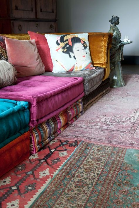 Floor Couches, Floor Cushions Living Room, Floor Seating Living Room, Yoga Studio Design, Floor Couch, Bohemian Living Rooms, Floor Sitting, Living Art, Floor Seating