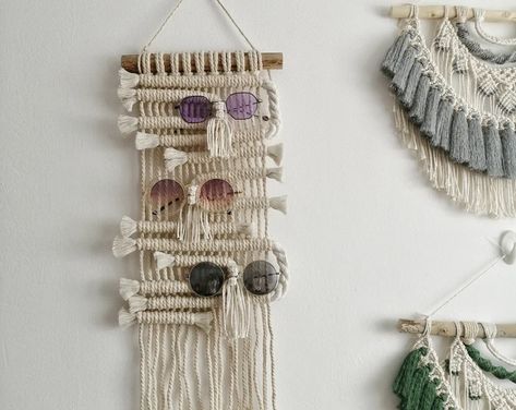 CurlyWorkshopMacrame - Etsy Wall Macrame, Sunglasses Organizer, Eyeglasses Holder, Mobile Home Decorating, Sunglasses Display, Sunglasses Holder, Cute Glasses, Large Macrame Wall Hanging, Accessories Holder