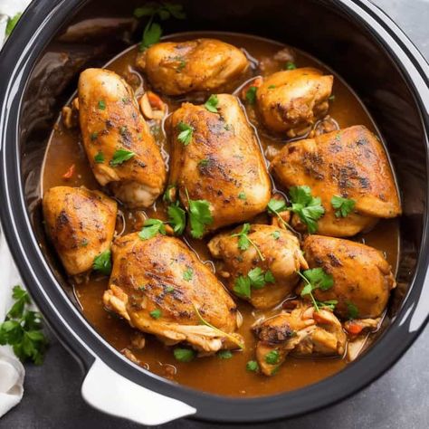 Delia Chicken Chasseur Braised Recipes, Chicken Chasseur Recipe, Wine Mushrooms, Chicken Chasseur, Braising Recipes, Delia Smith, British Recipes, Mary Berry Recipe, Berry Recipes